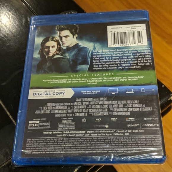 TWILIGHT blu-ray + dvd + digital copy - Picture 2 of 2